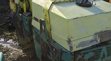 Rental compactor Tandem 2.5 T Breteuil €95