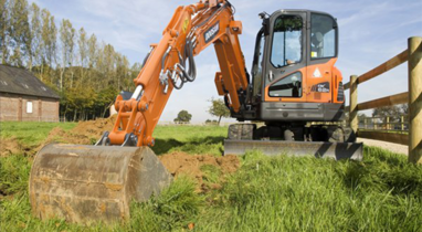 DOOSAN 16t Diéval backhoe rental