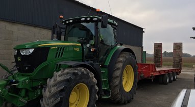 Rental tractor trailer door-gear 32 tons Amiens
