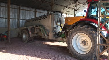 Location Tracteur-arroseuse 8500 litres Bonnières