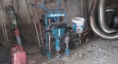 Pneumatic drill MAKITA HM1810 rental