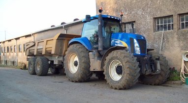 Location Tracteur-benne, Méteren 200 €