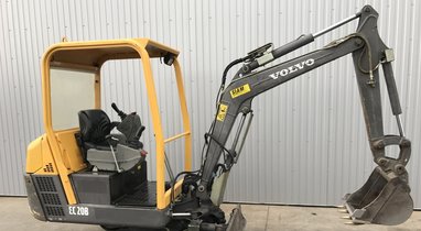 Location MINI PELLE VOLVO EC20 Saint Omer 95 €