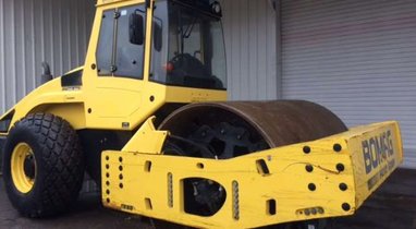 BOMAG BW219 DH (shells feet of sheep in option)