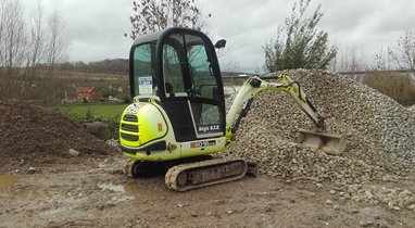 Rent mini excavator JCB 8018 €220