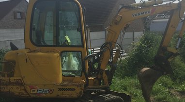 Location Mini-pelle Yanmar B25, Raismes 200 €