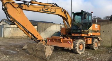 Backhoe rental box 988 Amiens