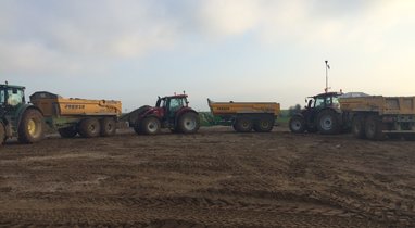 Location Tracteur-benne TP 18 tonnes Bonnières