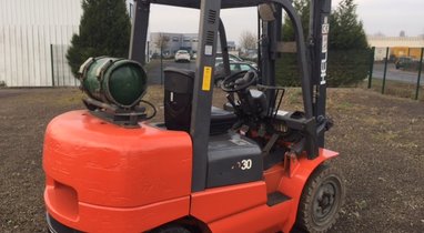 Location chariot élévateur gaz 3 tonnes - Amiens