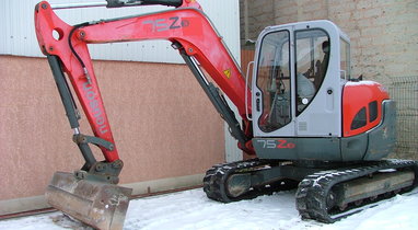 Location Pelleteuse NEUSON 75Z3 Reims 450 €