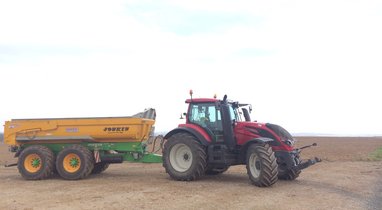 Location Tracteur-benne TP 18 tonnes Bonnières