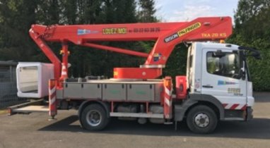 28 m Flesselles bucket truck rental