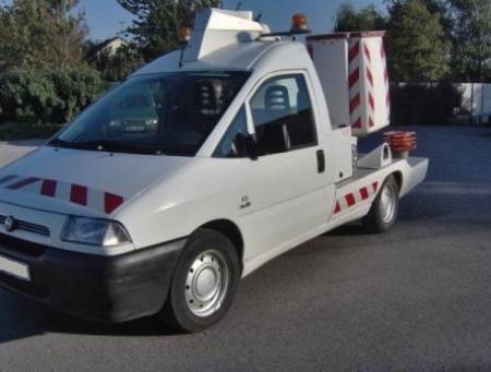 Fiat Scudo 7 M Amiens bucket truck rental €180