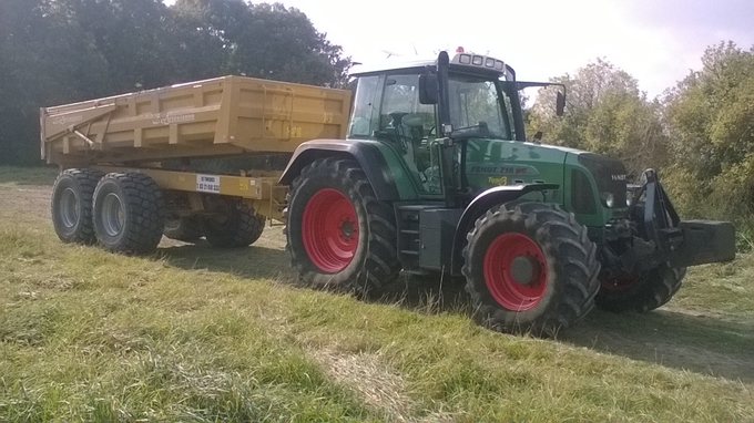 Location Tracteur-benne TP  18 tonnes Amiens 422 €