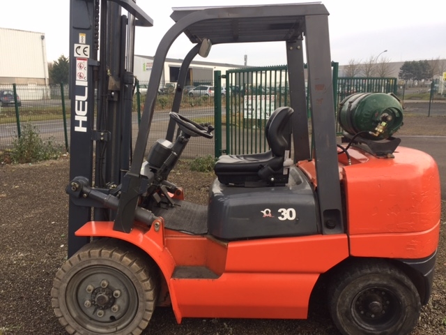 Location chariot élévateur gaz 3 tonnes Beauvais 135 €