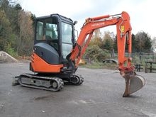 BRH Amiens 2.5-ton mini excavator rental €160