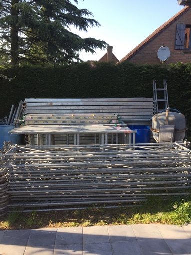 100 square meters, Lecelles scaffolding rental €200