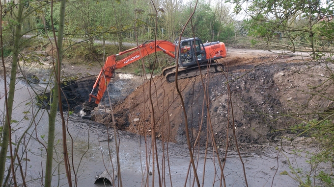 Location Pelleteuse HITACHI 22 T Sainte Catherine 568 €