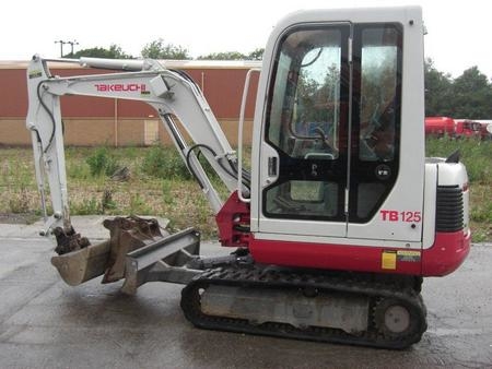 Mini excavator TAKEUCHI 2.8 tons €150