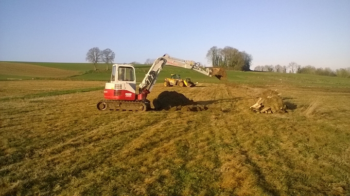 Location Pelleteuse TAKEUCHI 8,7 tonnes Amiens 181 €