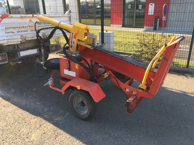 Location Fendeuse Rabaud 14 tonnes Montdidier 115 €