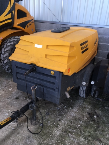 Autonomous compressor 2000 litres rental €39