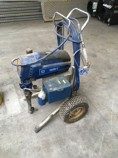 Rental gun to paint Graco Mark V €70