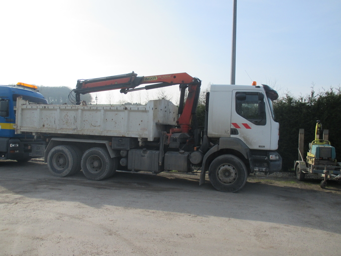 Location Camion benne Man 32T Abbeville 250 €