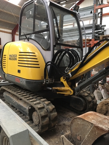 Merville mini excavator rental - the-wood €150