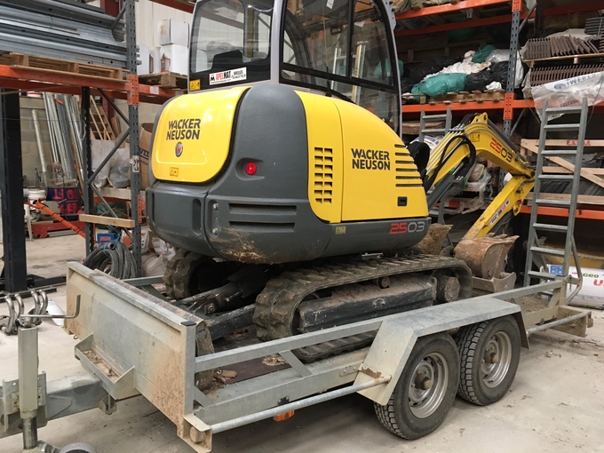 Merville mini excavator rental - the-wood €150