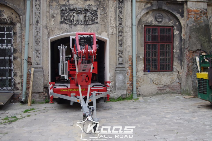 Klass K20 - 30 Annecy crane rental €270