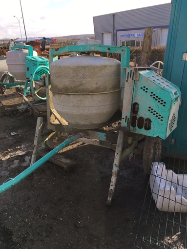 Concrete mixer Imer 340 litres Breteuil rental €22