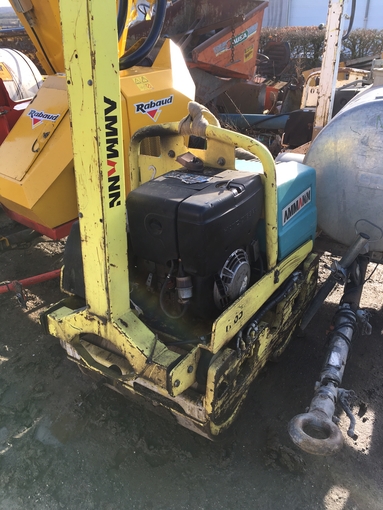 Rental roller compactor 650 kg Breteuil €38