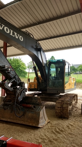 Location Pelleteuse  Volvo 21 T à Vire. 280 €