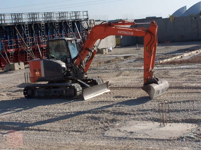 Location Pelleteuse HITACHI Reims 190 €