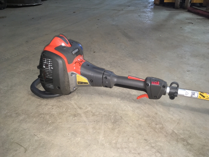 Rental trimmer Husqvarna 327 HE3 €55