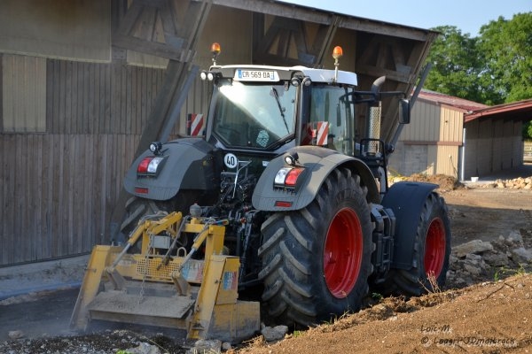 Location Tracteur Troyes 640 €