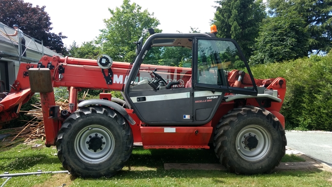 Location Élévateur télescopique Manitou 17M à Vire 130 €