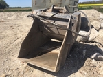 Rental bucket Crusher Moreuil €350